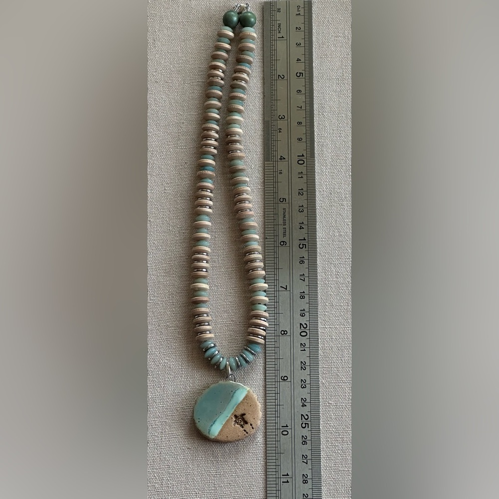 20 inch Ceramic and Wood bead necklace NWOT - Picture 15 of 15